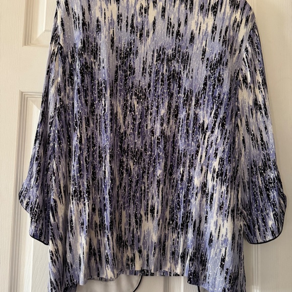 Plus size twin set. - Picture 2 of 4